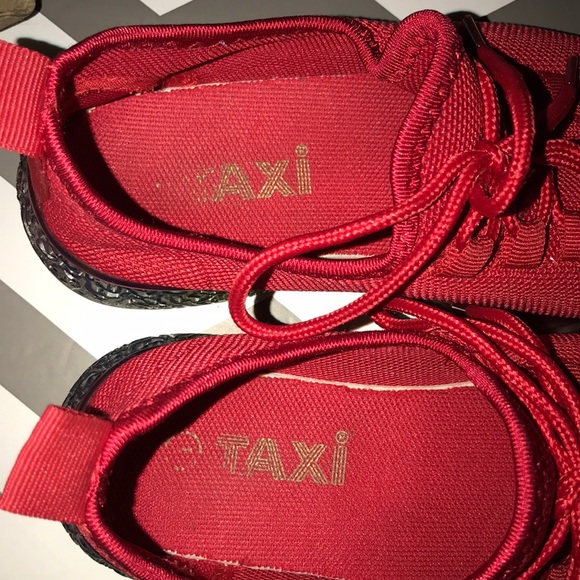 🌈 Rainbow sole sneakers 🌈 - Picture 10 of 11